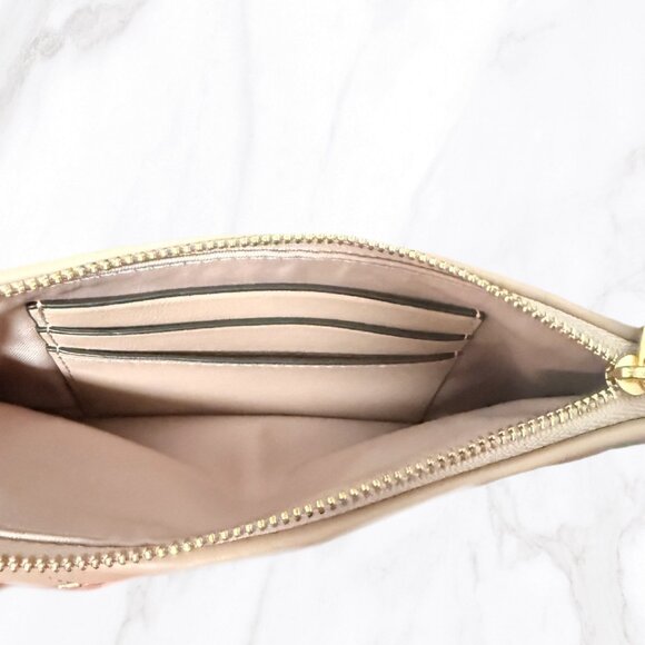 NWOT Tory Burch Dusty Rose Gold Kira Chevron Phone Wallet - Picture 4 of 4